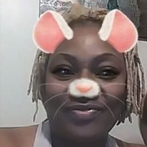 Meet your Posher, Trinette